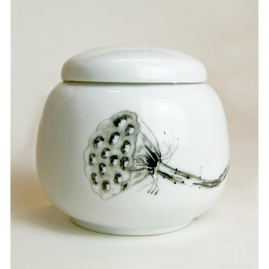 Чайница белая 'Отцветающий лотос', 200 мл, керамика