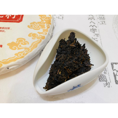 Чай Пуэр Шу - Чистокровный буланец, блин лом, 50 гр.